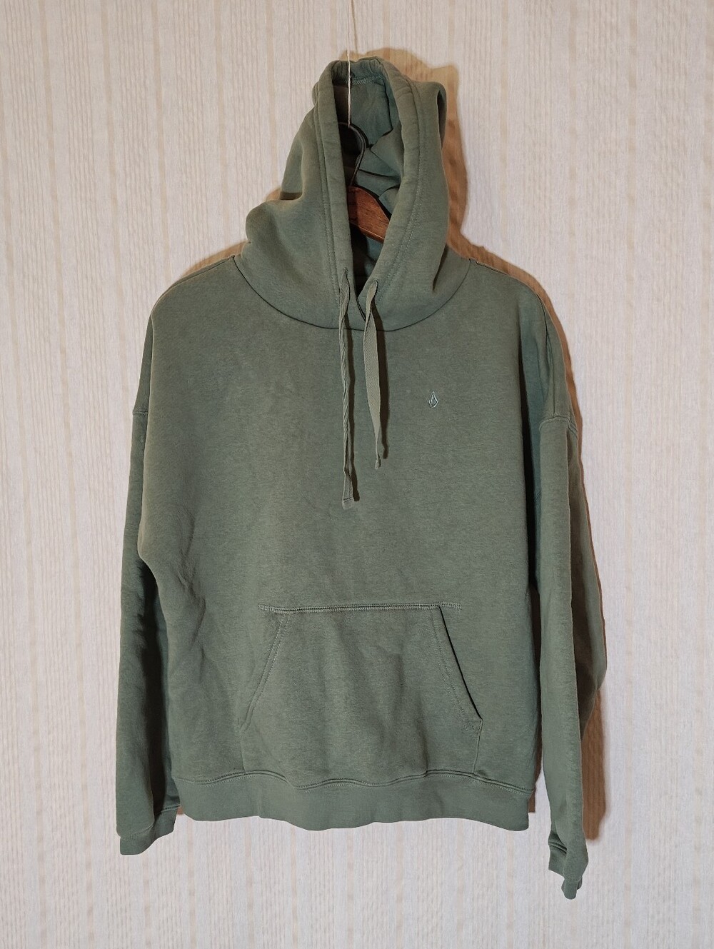 Volcom Olive Green Pullover Hoodie Small (4-6)